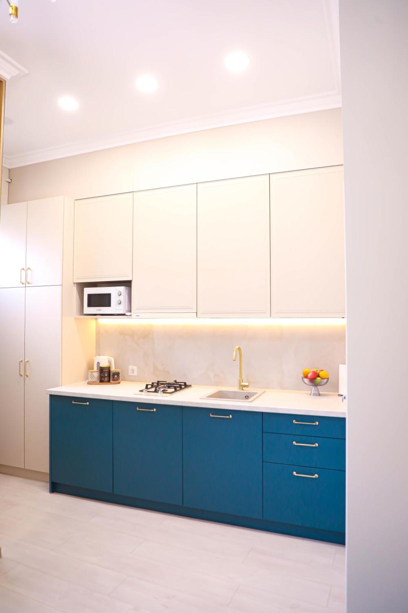 Modern Apartment, 3Mins To Opera Lviv Exterior photo